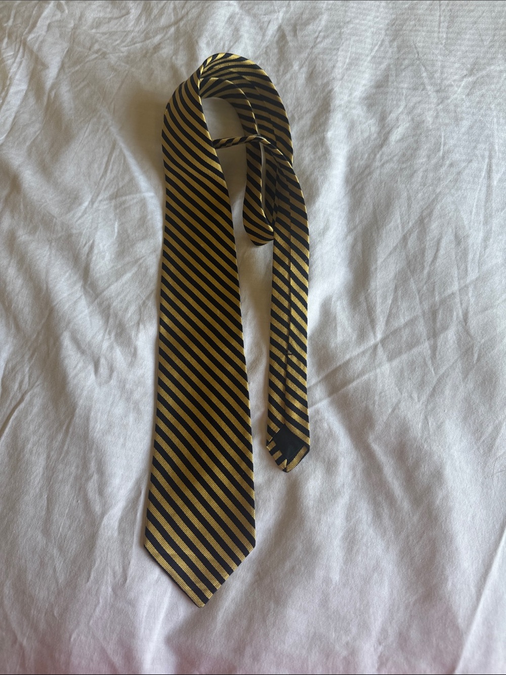 Brooks Brothers Black & Gold Diagonal Stripe Silk Tie